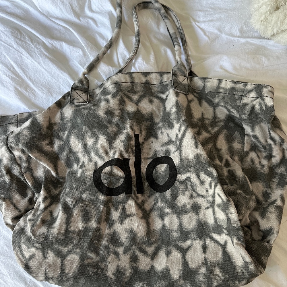 ALO tote